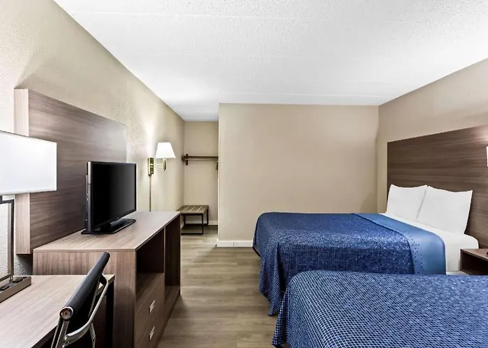 Hotel Econo Willowbrook 2*